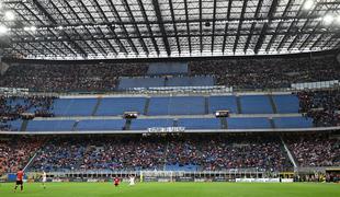 Juventus do točke v vročem Rimu, protest navijačev Milana