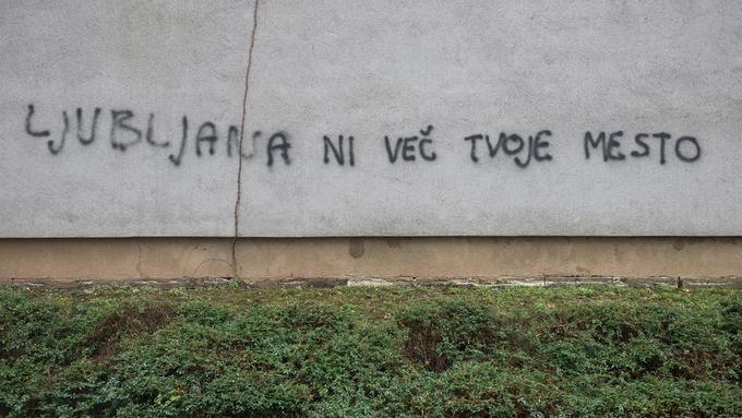 Po podpisu pogodbe z Mariborom ga je v Novih Jaršah pričakalo takšno sporočilo. | Foto: Bor Slana