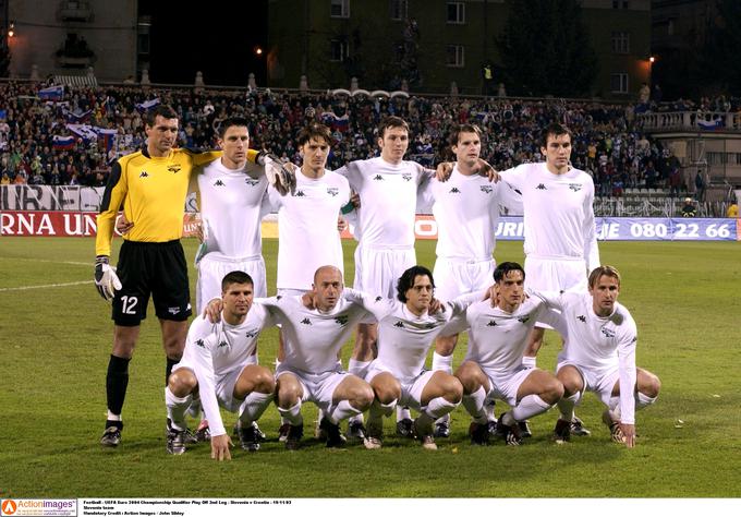 Slovenija je eno zadnjih velikih tekem za Bežigradom odigrala leta 2003, ko je v dodatnih kvalifikacijah za EP 2004 potegnila krajši konec proti Hrvaški (0:1). Srbi so na Plečnikovem stadionu gostovali dvakrat in obakrat (2001 in 2004) remizirali z 1:1. Ko so remizirali 18. avgusta 2004, je bila to zadnja mednarodna tekma na bežigrajskem stadionu, predsednik takratne Nogometne zveze Srbije in Črne gore pa je bil prav Stojković. | Foto: Reuters