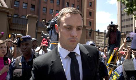 Oscar Pistorius po 11 letih pogojno na prostosti