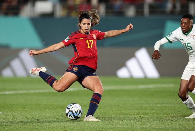 Na letošnjem svetovnem prvenstvu navija za Španijo. Najbolj stiska pesti za Albo Redondo, s katero je igrala pred leti pri Albaceteju. Španke se bodo v nedeljo v finalu pomerile z Angležinjami. | Foto: Reuters