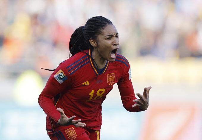 Zmagoviti zadetek je dosegla 19-letna nogometašica Barcelone Salma Paralluelo. | Foto: Reuters