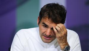 Roger Federer je obupal