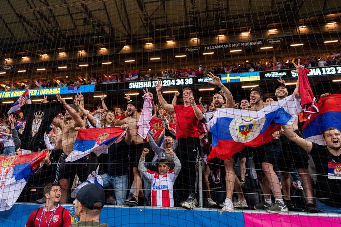 Srbski navijači so na Švedskem napolnili tribune stadiona Friends Arena. | Foto: Guliverimage/Vladimir Fedorenko