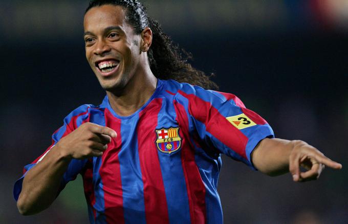 Leta 2005 je Ronaldinho v dresu Barcelone na el clasicu v Madridu zabil dva gola za zmago Kataloncev s 3:0.  | Foto: Reuters