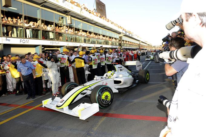 Ross Brawn se je podpisal pod eno od največjih presenečenj v moderni dobi formule 1. | Foto: Reuters