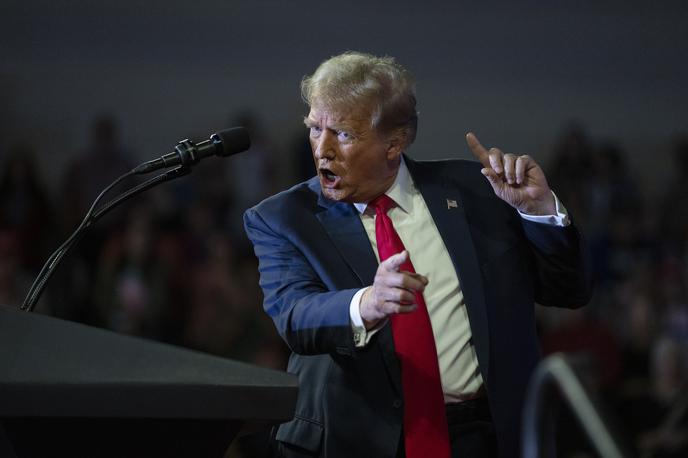 Donald Trump | "Nič ne bi smel plačati. Nisem storil ničesar narobe," je pred odločitvijo prizivnega sodišča na enem od družbenih omrežij objavil Trump. | Foto Guliverimage