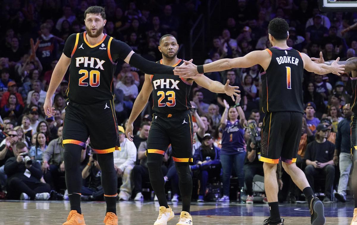 Devin  Booker Phoenix Suns | Phoenix Suns so dosegli pomembno zmago nad Cleveland Cavaliers. | Foto Guliverimage