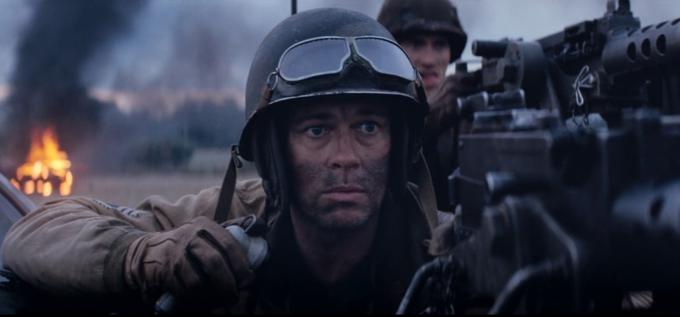 Brad Pitt in Scott Eastwood v filmu Bes (Fury). | Foto: IMDb