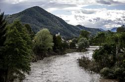 Slovenijo bodo zajele padavine, Arso svari pred naraščanjem rek in hudournikov