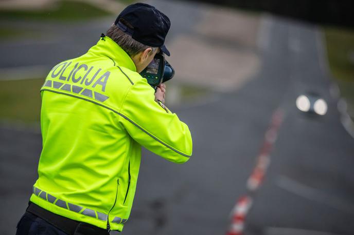 policija radar | Voznik, za katerega se je izkazalo, da je začetnik, je vozil mnogo prehitro in še pod vplivom prepovedanih drog.  | Foto Uroš Modlic