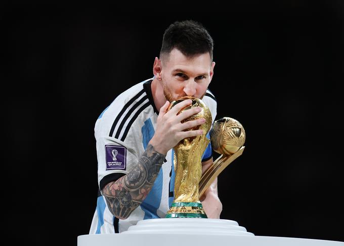 Lionel Messi je končno dočakal edino manjkajočo lovoriko v svoji že tako izjemni rezultatski zbirki. | Foto: Maja Hitij - FIFA/FIFA via Getty Images