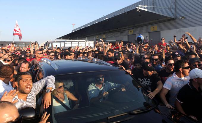 Ko je prvič pripotoval v Pirej, ga je pričakala ogromna množica navijačev Olympiakosa, s katerim je postal leta 2011 grški prvak. | Foto: Guliverimage/Vladimir Fedorenko