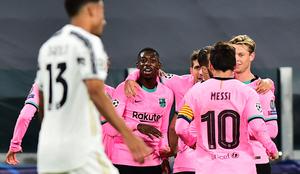 Ob "hat-tricku" napadalca Juventusa je z 2:0 v Torinu zmagala Barcelona