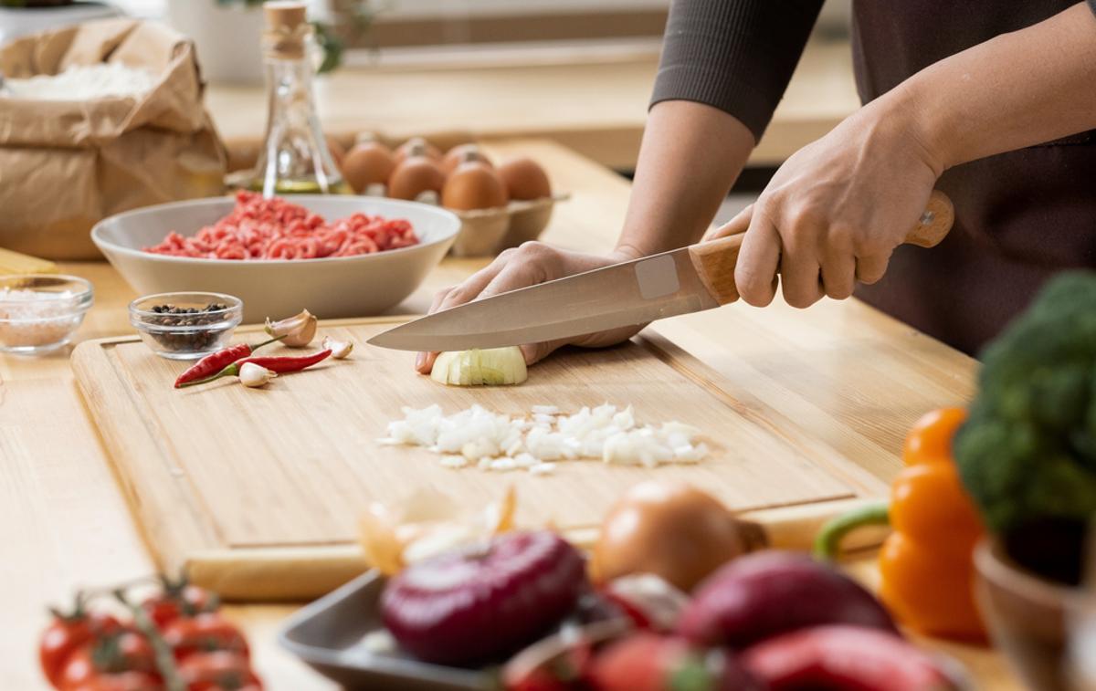 kuhanje | Vrednost naročila z DDV je 200 tisoč evrov. | Foto Shutterstock