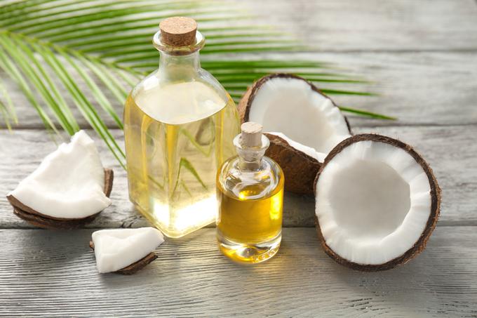 Kokosovo olje bo kožo tudi navlažilo. | Foto: 