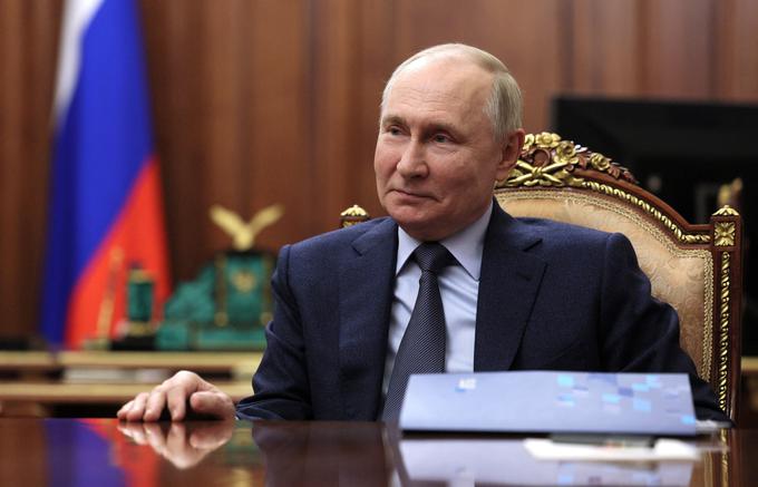 Priljubljenost Putinu, ki je pred tem nekoliko upadala, je v mesecih po priključitvi Krima po navedbah neodvisnega ruskega inštituta Levada narasla s 65 na 86 odstotkov. | Foto: Reuters
