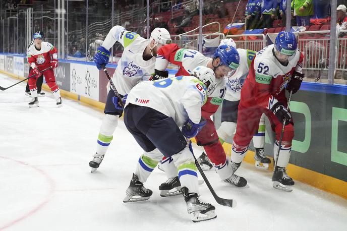 SP v hokeju 2023: slovenska hokejska reprezentanca : Češka | Slovenci so proti Čehom povedli z 2:0, na koncu pa izgubili z 2:6. | Foto Reuters