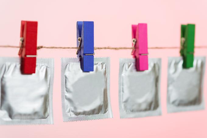 Najbolj zaželen izdelek so kondomi, a ob nakupu teh kupci posežejo tudi po bolj neobičajnih izdelkih.  | Foto: Thinkstock