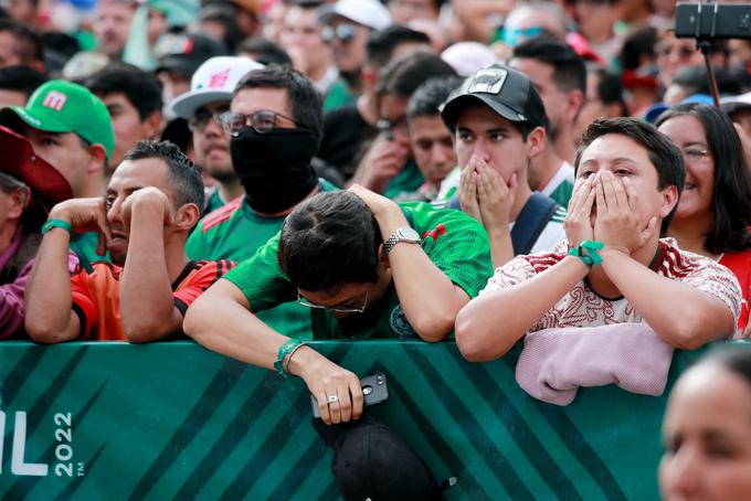 Mehika je po dramatičnem razpletu v zadnjem krogu skupinskega dela za las zaostala za Poljsko. | Foto: Reuters