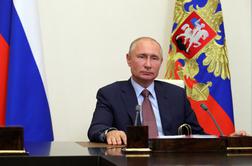 Putin podpisal zakon, ki mu bo omogočil še dva mandata