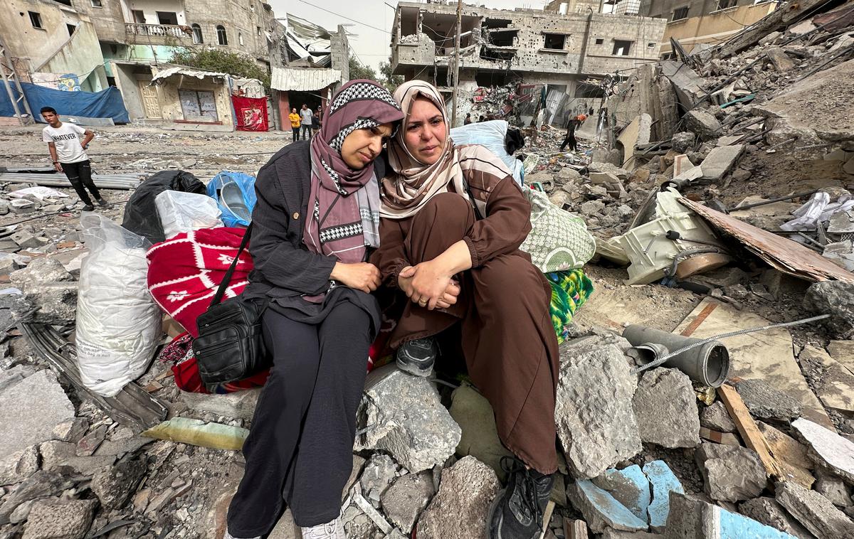 Izraelski napad na Gazo | Pod ruševinami ostaja ujetih še 15 ljudi. | Foto Reuters