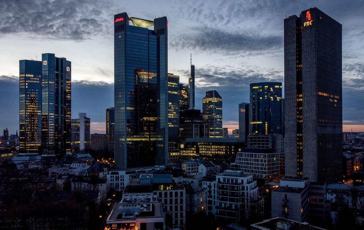 Frankfurt | "Vzorec bančnih posojil nepremičninskim podjetjem nakazuje, da bi naraščajoči stroški financiranja lahko podvojili delež posojil podjetjem z izgubo na kar 26 odstotkov," je izračunala ECB v poročilu, objavljenem konec lanskega leta. | Foto Guliverimage