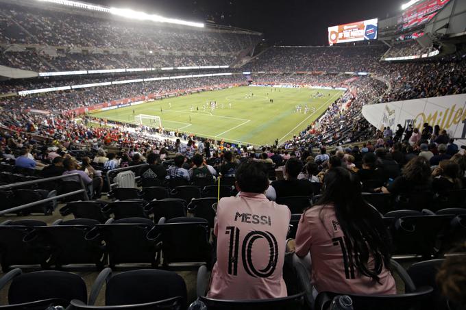 Oboževalci Lionela Messija so v Chicagu zaman čakali na nastop Argentinca. | Foto: Reuters