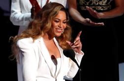 Novi album Beyonce še pred izidom prišel v javnost, oboževalci so jezni
