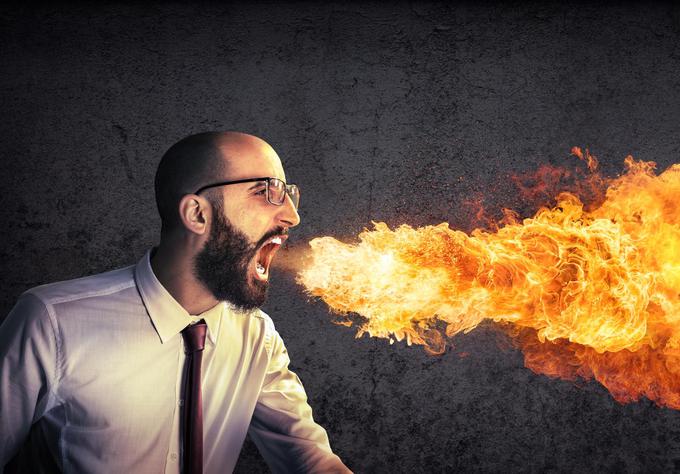 "Bruhanje ognja in žvepla" na spletu pod krinko anonimnosti spodbuja nestrpnost in sovražnost tudi v "resničnem življenju", opozarjajo strokovnjaki. Slika je simbolična | Foto: Thinkstock