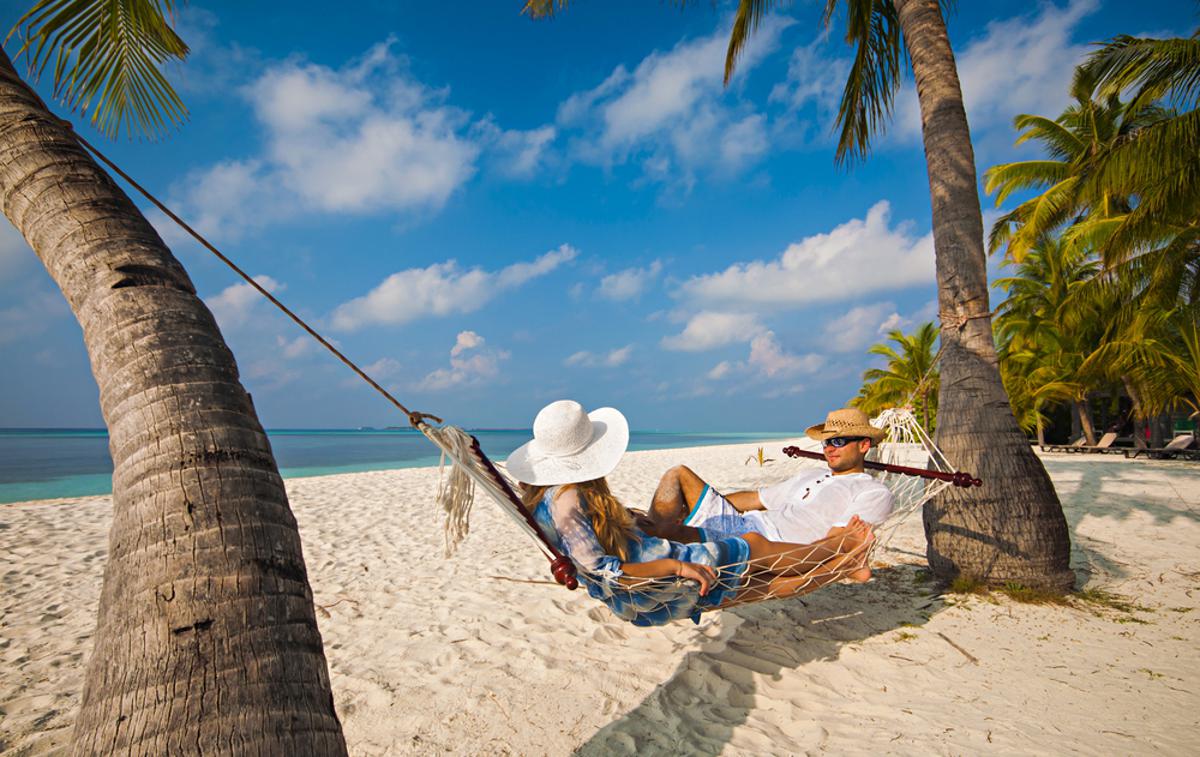 plaža morje dopust romantika | Foto Shutterstock