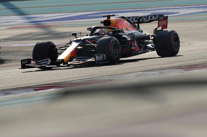 Max Verstappen Abu Dabi | Lewis Hamilton ta konec tedna dirka za rekordni osmi naslov. | Foto Guliver Image