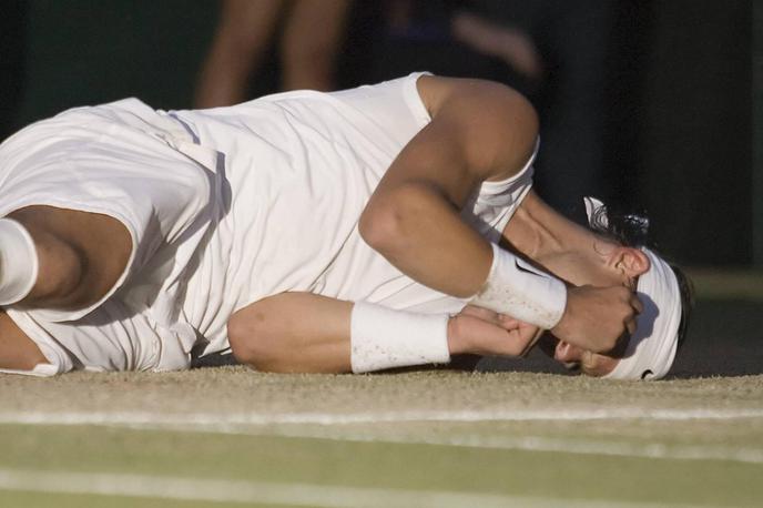 Rafael Nadal | Rafael Nadal je v letošnji sezoni igral le na treh uradnih dvobojih. Sicer je dvakrat zmagal na wimbledonski travi (2008 in 2010). | Foto Guliverimage