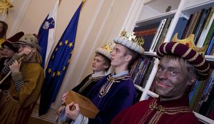 Za pravoslavne kristjane badnji dan, za katoličane in evangeličane trije kralji (video)