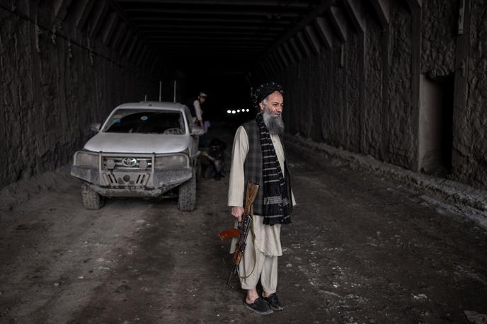 Taliban | Afganistanski vrhovni vodja Hibatula Ahundzada je novembra zaukazal polno izvajanje islamskega prava v državi, kar vključuje javne usmrtitve, kamenjanja, bičanja in amputacije udov tatov. | Foto Guliverimage