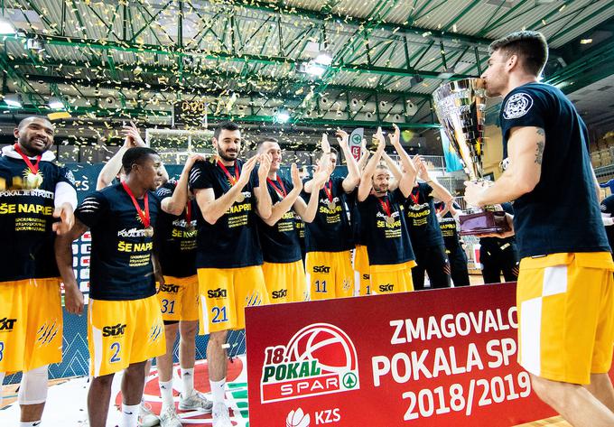 Po zmagi v pokalu Primorci zdaj naskakujejo vrh druge lige ABA. | Foto: Vid Ponikvar