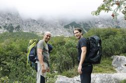 Janša objavil fotografijo svoje soproge v popolni plezalni opremi