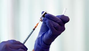 Slovenija naj decembra ne bi naročila dodatnega Pfizerjevega cepiva