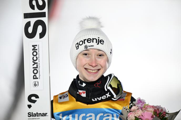 Nika Prevc | Nika Prevc je v tej sezoni zmagala na sedmih tekmah svetovnega pokala, skupno pa zbrala kar 999 točk. | Foto Reuters