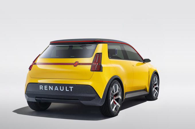 To je sicer še vedno koncept, ki pa razkriva glavne linije. | Foto: Renault
