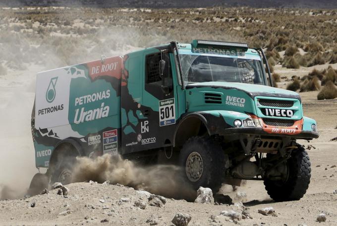 Janov sin Gerard de Rooy je reli Dakar v razvrstitvi tovornjakov dobil dvakrat, nazadnje leta 2016. | Foto: Reuters