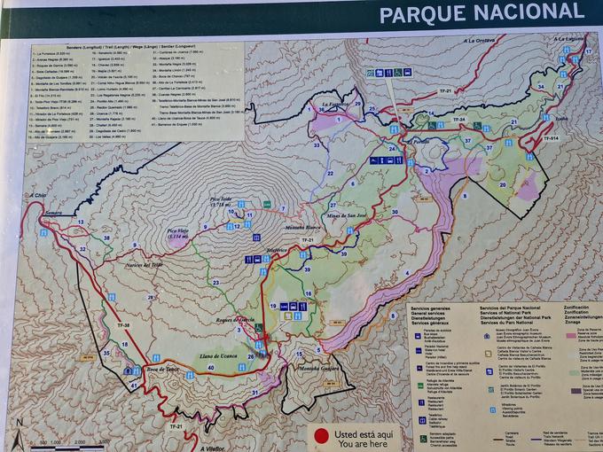 Povsod po narodnem parku El Teide so zemljevidi s pešpotmi, tako da se res ni težko znajti. Poti so markirane. | Foto: Matej Podgoršek