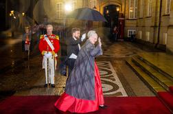 Danska kraljica na zadnji vožnji s kočijo pred slovesom od prestola #video