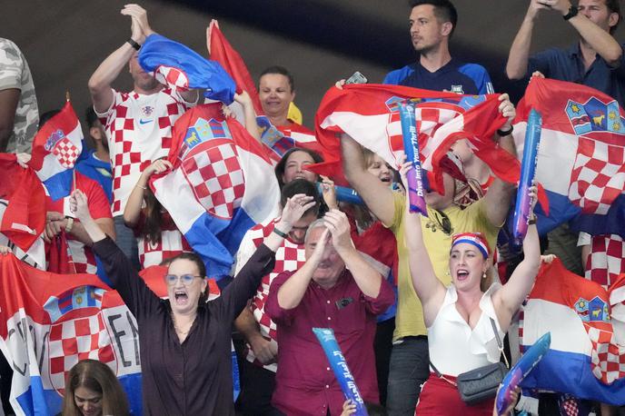 Hrvaška Italija Vaterpolo | Hrvaški navijači so v soboto v Katarju spremljali razburljiv finale, v katerem so zmagovalca odločili kazenski streli. | Foto Reuters