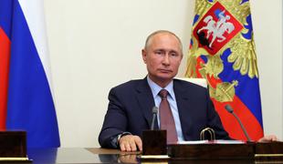 Putin podpisal zakon, ki mu bo omogočil še dva mandata