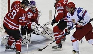 Rusi prek Kanade v polfinale SP