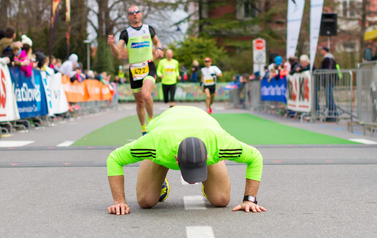 Mali kraški maraton tekač | Koronavirus povzroča sive lase tudi organizatorjem tekaških prireditev. | Foto Peter Kastelic