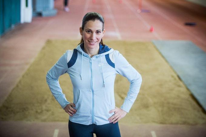 "Nihče ne more preprečiti dejstva, da sem na olimpijskih igrah skočila čez 15 metrov, in kdor pozna atletiko, ve, kaj to pomeni." | Foto: Bor Slana