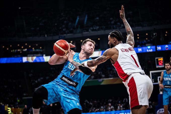 Luka Dončić je bil zaradi druge tehnične napake izključen. | Foto: FIBA