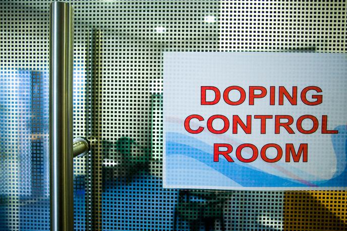 Doping kontrola | Dopinški kontrolorji prestrašili kolesarje na amaterski dirki. | Foto Vid Ponikvar